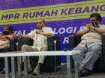 laksamana-madya-tni-purn-freddy-numberi-menyinggung-operasi-militer-di-papua-untuk-menumpas-kkb.jpg