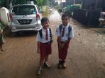 lang-sekolah-setelah-melewati-jalan_20180206_115258.jpg
