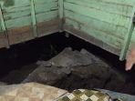 lantai-rumah-warga-aceh-utara-amblas.jpg
