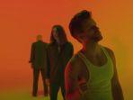 lany-super-far.jpg