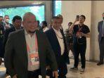 lanyalla-mattalitti-meninggalkan-ruangan-klb-di-hotel-shangri-la.jpg