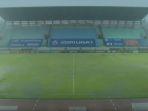 lapangan-stadion-moch-soebroto.jpg