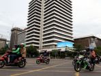 larangan-pembatasan-sepeda-motor-dibatalkan_20180109_144619.jpg