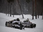 latihan-militer-nato-di-tengah-ketegangan-rusia-ukraina_20220207_193055.jpg