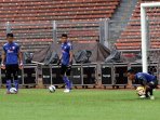 latihan-mitra-kukar-jelang-final-piala-jenderal-soedirman_20160123_115529.jpg