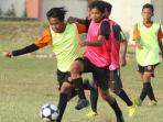 latihan-persija-barat-u-16_20160521_174332.jpg
