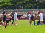 latihan-psm-makassar_20171105_202758.jpg