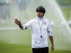 latihan-terbuka-perdana-timnas-jerman_20180616_001644.jpg