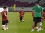 latihan-timnas-indonesia-di-sugbk-jelang-lawan-argentina_20230618_204220.jpg