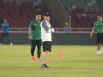 latihan-timnas-indonesia-jelang-kualifikasi-piala-dunia-2026_20231011_193444.jpg