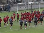 latihan-timnas-jelang-hadapi-brunei-darussalam_20231009_192649.jpg