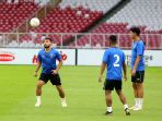 latihan-timnas-thailand-jelang-hadapi-timnas-indonesia_20221228_181550.jpg