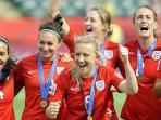 laura-bassett-smile_20150706_140504.jpg