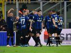 lautaro-martinez-kiri-melakukan-perayaan-gol.jpg