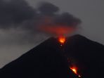 lava-pijar-gunung-semeru-sepekan-pascaerupsi_20211212_164352.jpg