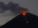 lava-pijar-gunung-semeru-sepekan-pascaerupsi_20211212_164956.jpg