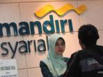 layanan-nasabah-bank-syariah-mandiri_20160729_144312.jpg