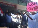 lbh-surabaya-dituduh-provokator.jpg