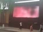 led-screen-in-china-broadcasts-porn-for-10-minutes_20150625_092542.jpg