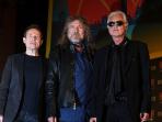 led-zeppelin-jimmy-page-john-paul-jones-robert-plaint_20160520_195400.jpg