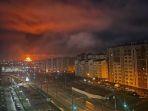 ledakan-di-tangki-minyak-di-sevastopol-rusia-setelah-ditabrak-oleh-drone-pada-29-april-2023-ojo.jpg
