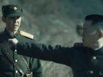 lee-jung-jae-dan-beom-su-lee-dalam-film-operation-chromite-2016.jpg