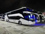 legacy-sr2-double-decker.jpg