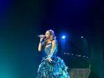 leona-lewis-lirik-smdmsmdmsmdm.jpg