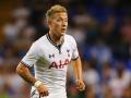 lewis-holtby-sendiriiii.jpg