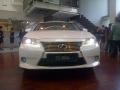 lexus-es-300h.jpg