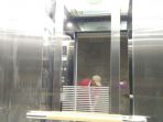 lift-khusus-raja-nih3_20170225_140557.jpg