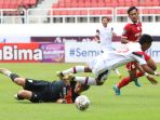 liga-1-arema-fc-vs-persis-solo-di-stadion-jatidiri-semarang_20221211_170141.jpg
