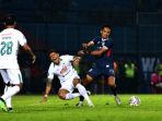 liga-1-arema-fc-vs-pss-sleman_20220805_214821.jpg