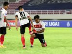 liga-1-madura-united-batal-menang-lawan-10-pemain-borneo-fc_20211215_172835.jpg