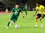 liga-1-persebaya-surabaya-tekuk-barito-putera-2-0_20211205_080207.jpg
