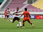 liga-1-persiraja-banda-aceh-kalah-1-2-dari-madura-united_20211028_003859.jpg