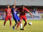 liga-1-psis-semarang-vs-persija-jakarta_20221214_132952.jpg
