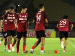 liga-2-debut-irfan-bachdim-di-persis-solo_20211116_182013.jpg