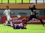 liga-2-martapura-dewa-united-vs-psim-yogyakarta-imbang-2-2_20211217_033422.jpg