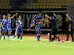 liga-2-persis-solo-takluk-1-2-dari-pscs-cilacap_20211130_203707.jpg