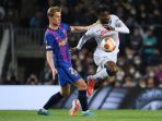 liga-europa-barcelona-ditahan-imbang-napoli-1-1_20220218_054606.jpg