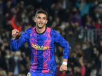 liga-europa-barcelona-ditahan-imbang-napoli-1-1_20220218_072132.jpg