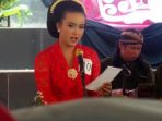 lili-pangestuti-pelajar-asal-rembang-ini-sedang-membawakan-ijo-royo_20180506_191839.jpg