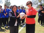 lima-football-region-jawa-timur-diikuti-enam-perguruan-tinggi_20180909_165550.jpg