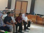 lima-komisioner-kpu-palembang-saat-menjalani-sidang-agenda-tuntutan-jaksa.jpg