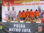 lima-tersangka-anggota-gangster-yang-menyerang-sekelompok-warga-di-depok.jpg