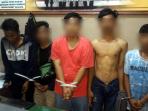 lima-tersangka-sindikat-pencuri-kendaraan-bermotor_1_20160802_101327.jpg