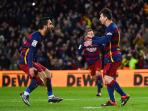 lionel-messi-dan-arda-turan-yuuuup_20161001_172956.jpg