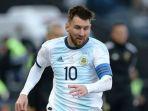 lionel-messi-giringbolaaaa.jpg