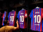 lionel-messi-meninggalkan-barcelona-setelah-20-tahun_20210808_222932.jpg